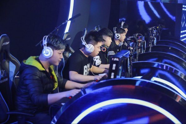 的本地化应 的本地化应